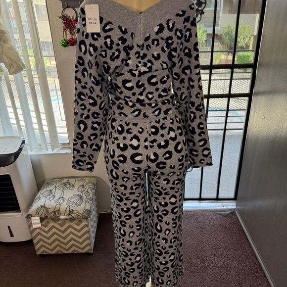 Set - Picture 7 of 12